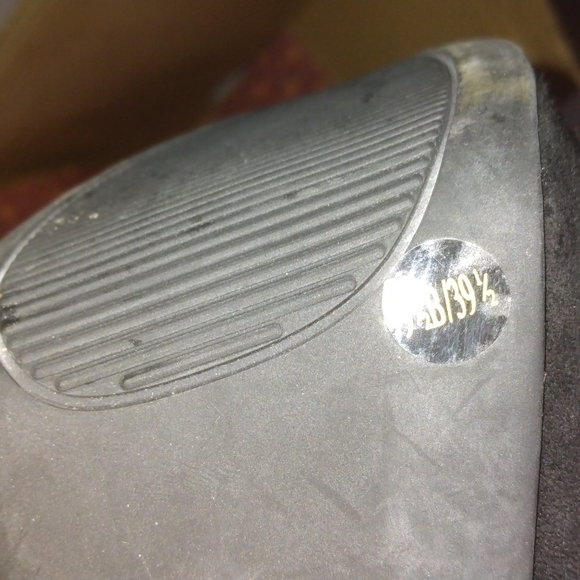 Jessica Simpson 9 1/2 women's black heel - Picture 10 of 17